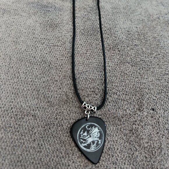 CRADLE OF FILTH 3 GUITAR PICK NECKLACES - Picture 2 of 3